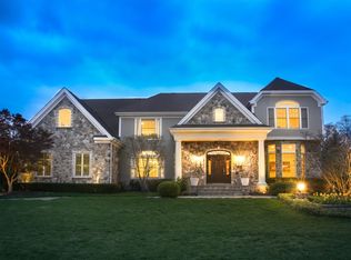 133 Elmwood Dr, Dix Hills, NY 11746