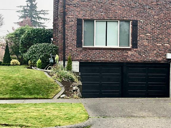 3rd image of 1520 N Union Ave
