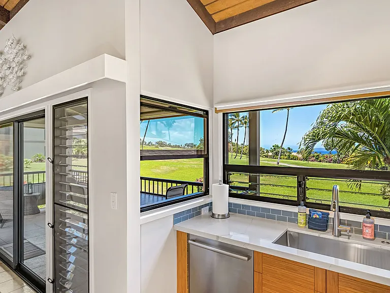 Wailea Ekolu Pl — Photo 17