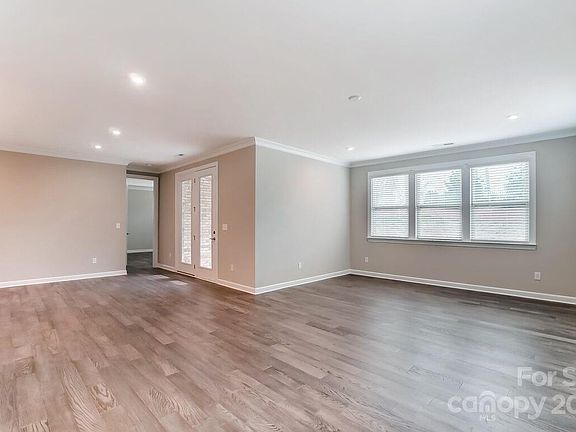 5th image of 9616 Liberty Hill Dr