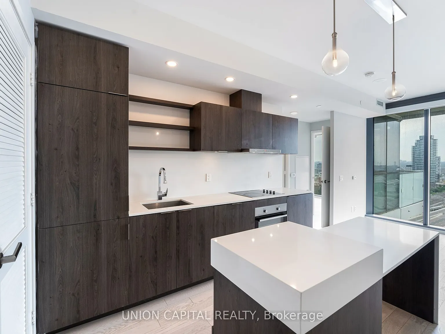 16 Bonnycastle St — Photo 4