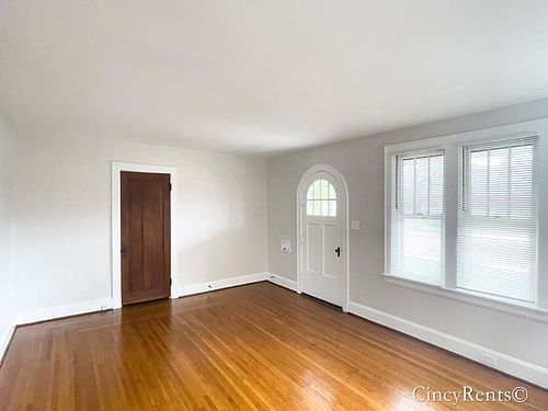 3rd image of 3839 Hyde Park Ave #1
