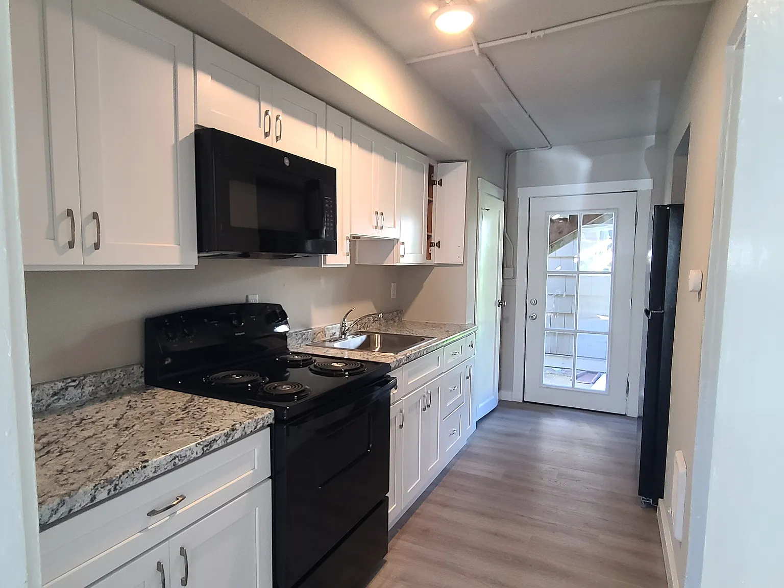 2 bed, 550 sqft, $1,395 — Photo 4