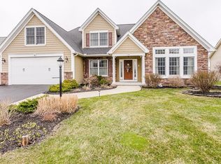 16 Copper Beech Run, Fairport, NY 14450