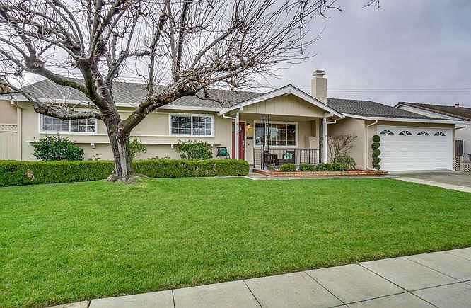 2nd image of 2330 Starbright Dr