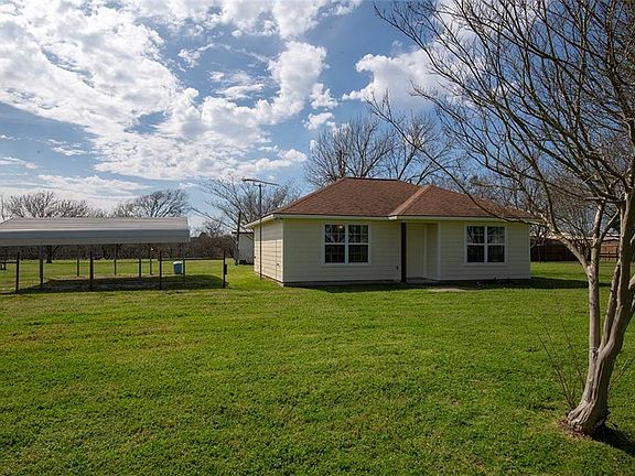 2nd image of 1174 Cypress Trl