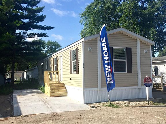 2nd image of 103 Clubhouse Dr