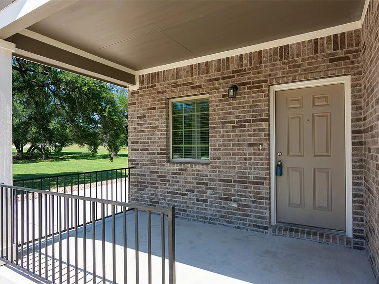 1732 Lakota Ln — Photo 6