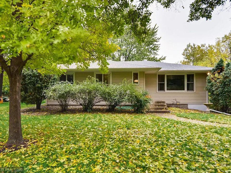 1st image of 3015 Woodlane Dr