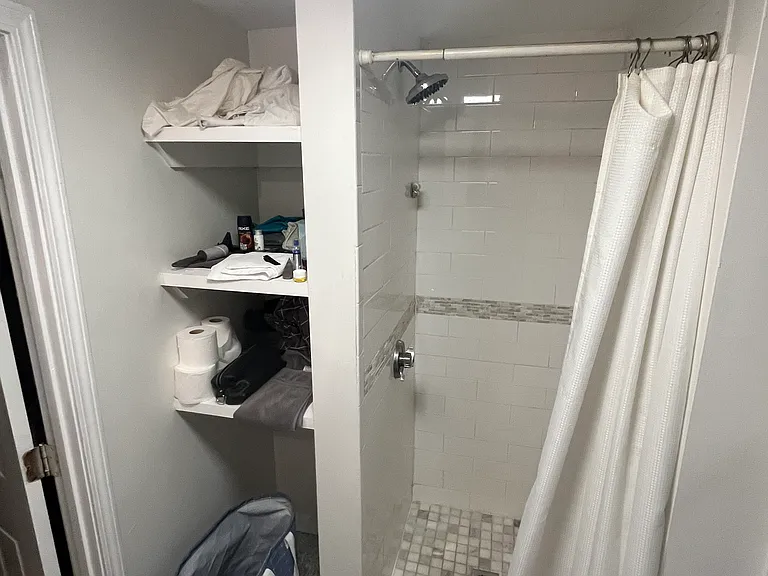 28 Fleet St #12A — Photo 5