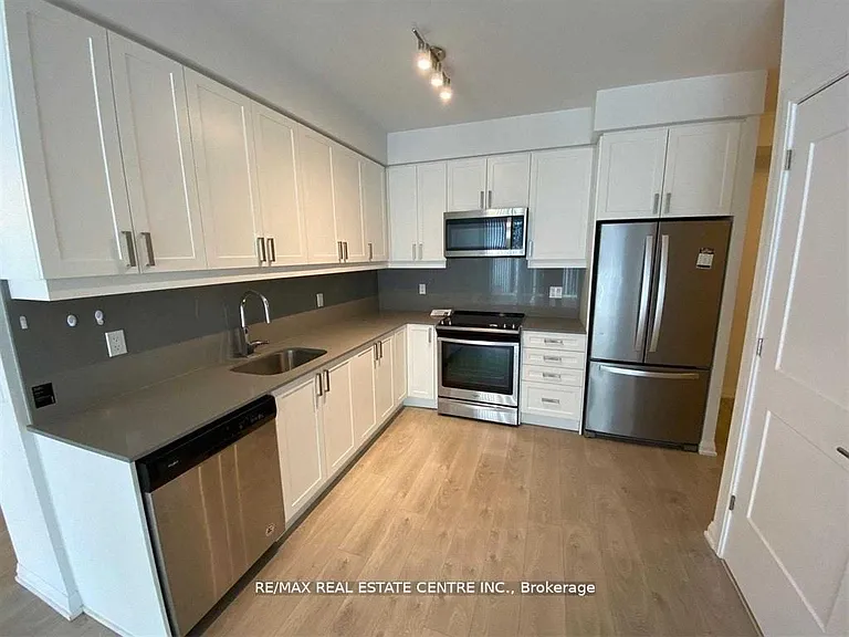 7895 Jane St E #2708 — Photo 3
