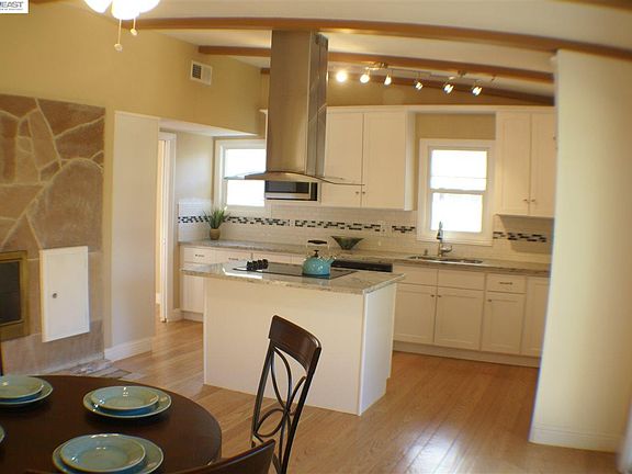 5th image of 30528 Hoylake St