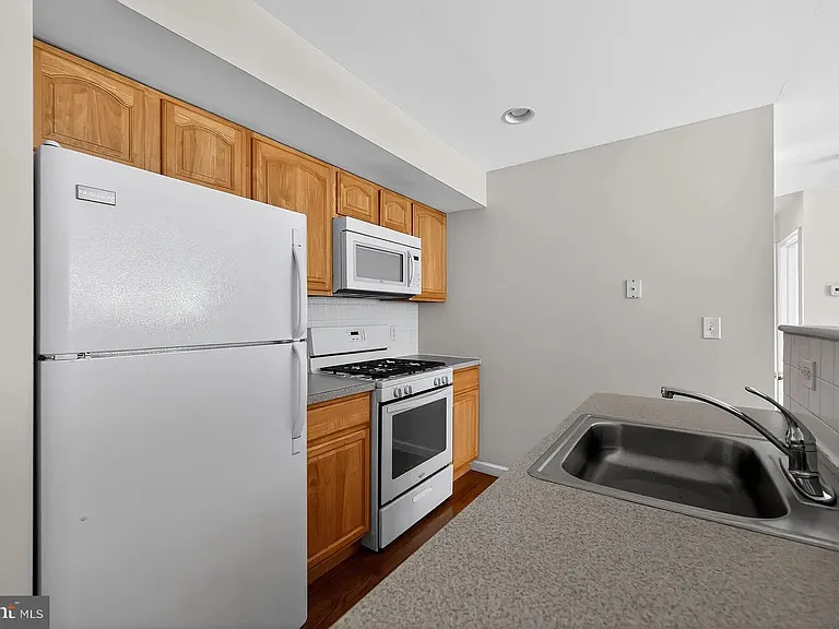 1521 N 15th St #2 — Photo 16