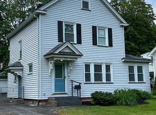 125 Kiniry Dr, Rochester, NY 14609