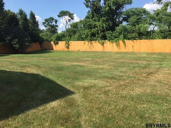 4th image of 5334 Hickory Dr