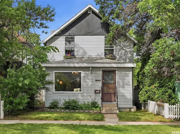 611 J AVENUE S, Saskatoon, SK S7M 2A9