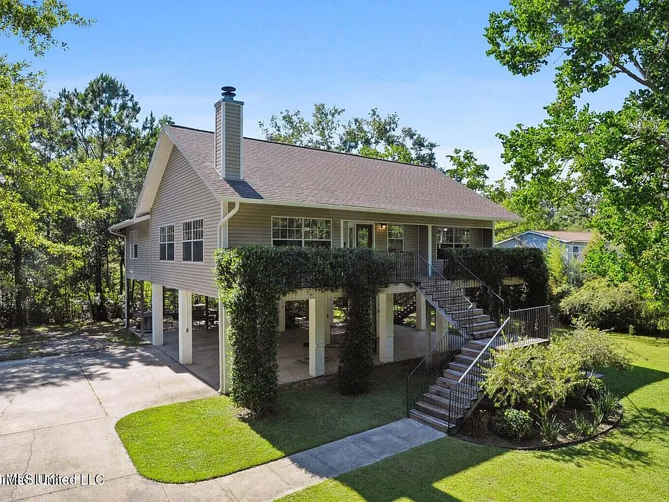 12216 Sandy Hook Ln