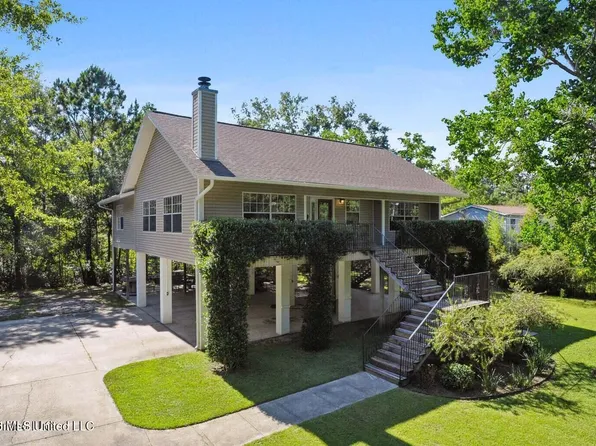 12216 Sandy Hook Ln, Gulfport, MS 39503