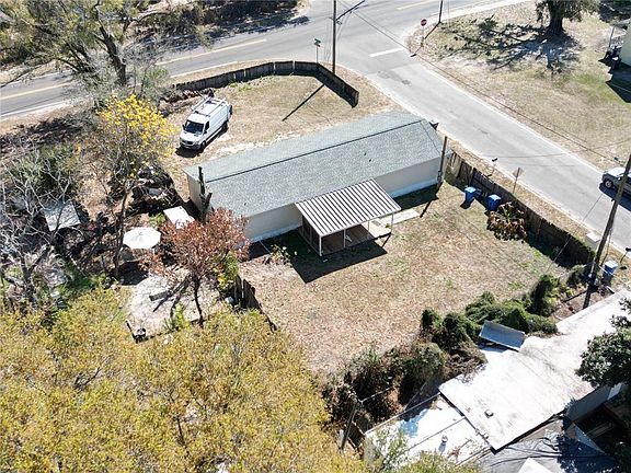 2nd image of 901 S Kingsway Rd