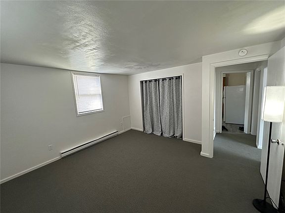 5th image of 420 Westminster Ave