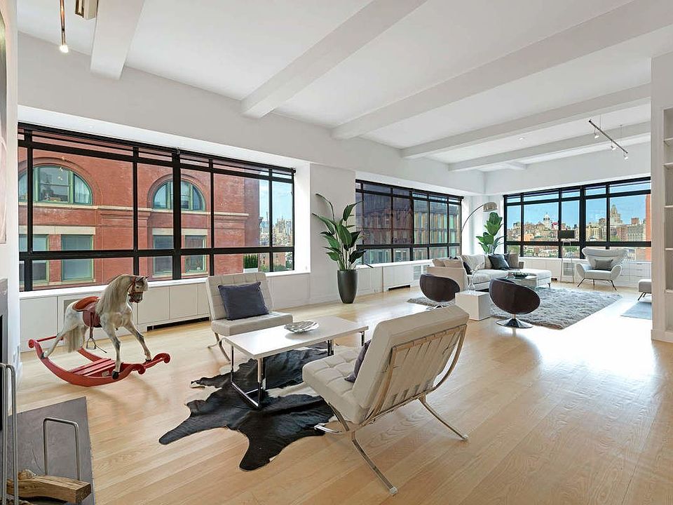 1st image of 111 Barrow St #8C