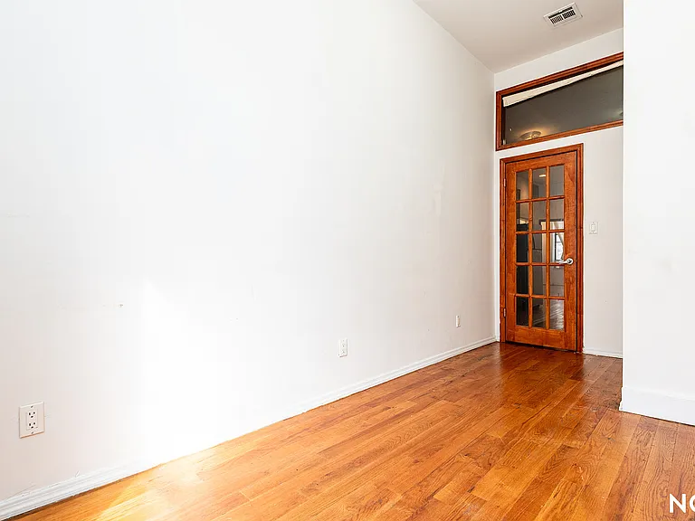 327 Nostrand Ave #4 — Photo 10
