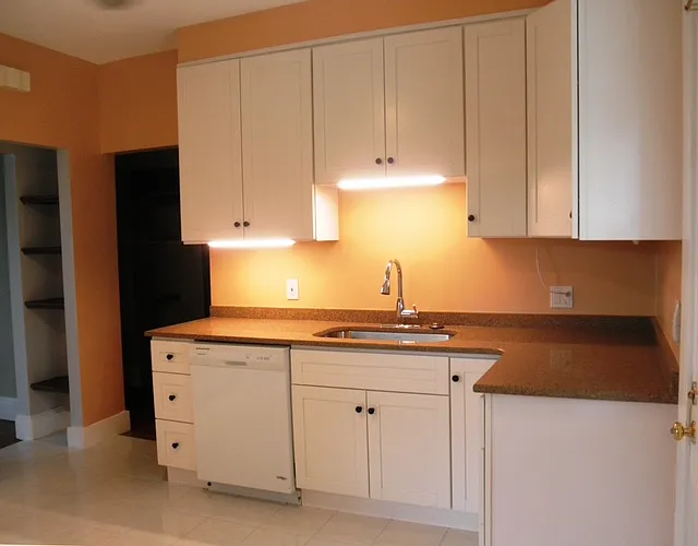 127 Brown St #3 — Photo 7