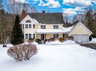 9 Hemlock Dr, New Hartford, CT 06057