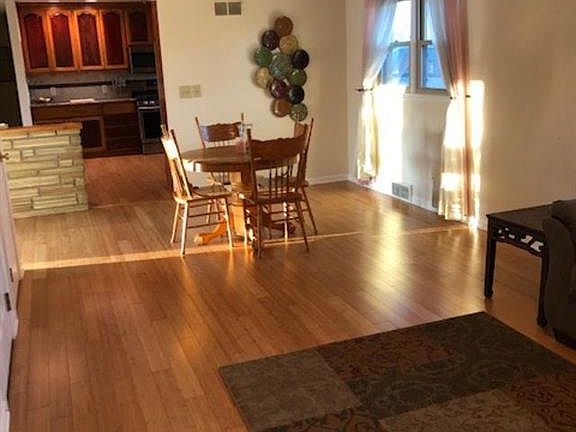 3rd image of 4010 S Woodland Ave