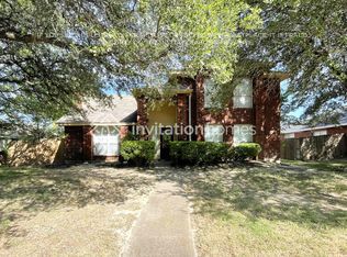 1418 Baker Dr, Cedar Hill, TX 75104