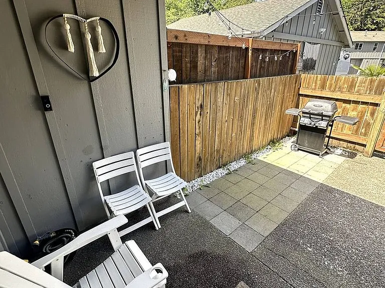 2821 60th Ln SE #D — Photo 9
