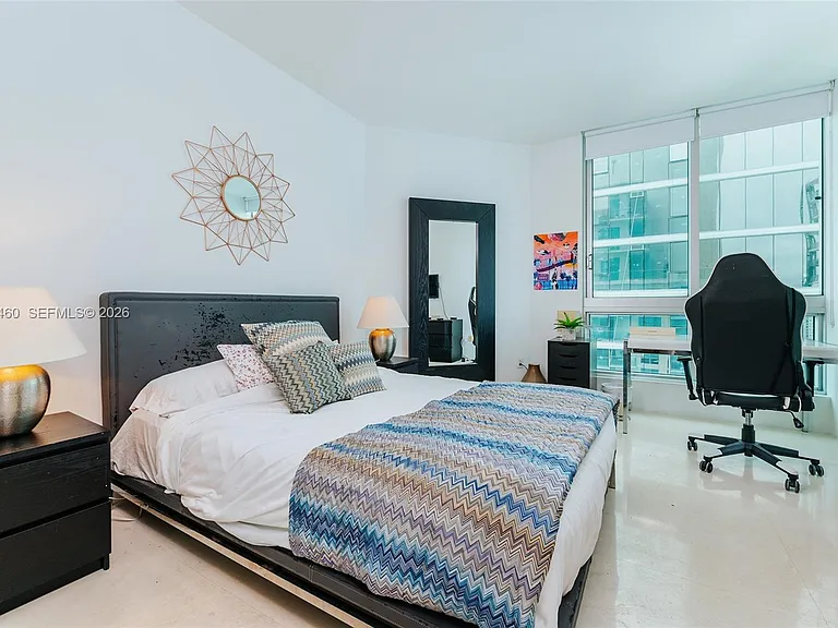 300 S Biscayne Blvd #T-3702 — Photo 9