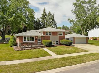 6536 Terrace Dr, Tinley Park, IL