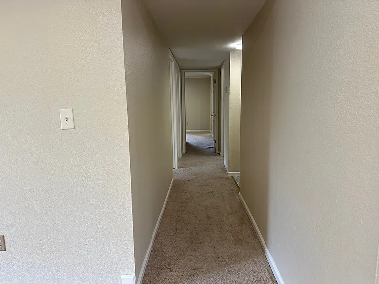 279 Tradewinds Dr #8 — Photo 11