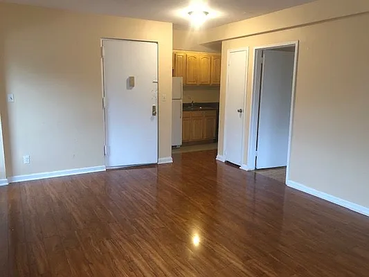 Rented by 18 REALTY | media 23