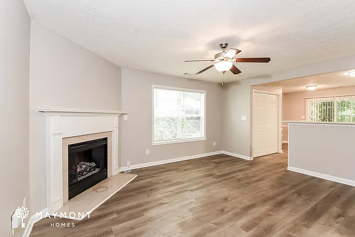 3 bed, 2.0 bath, 1276 sqft, $1,895 — Photo 4