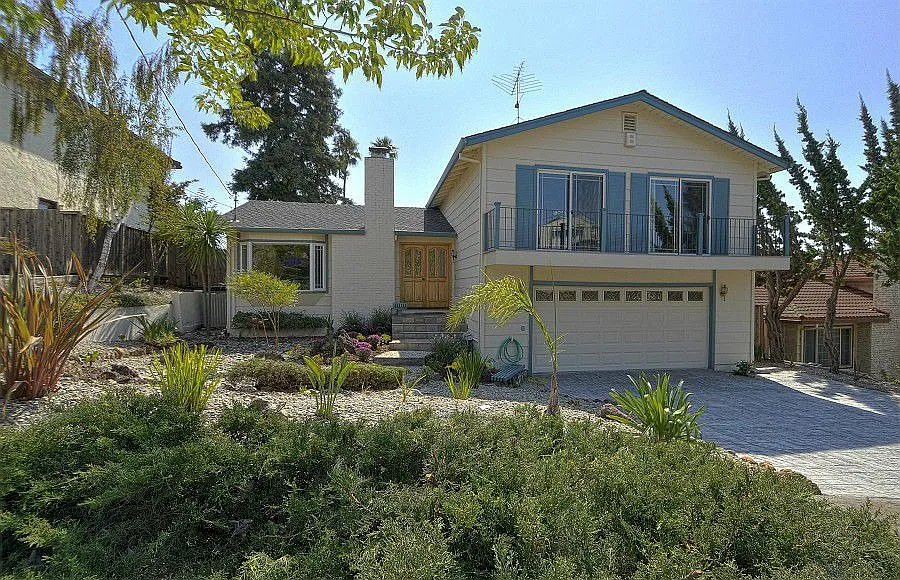 3474 Suncrest Ave photo 1