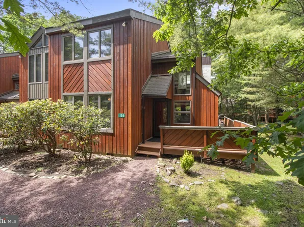 126 Doe Run, Lake Harmony, PA 18624