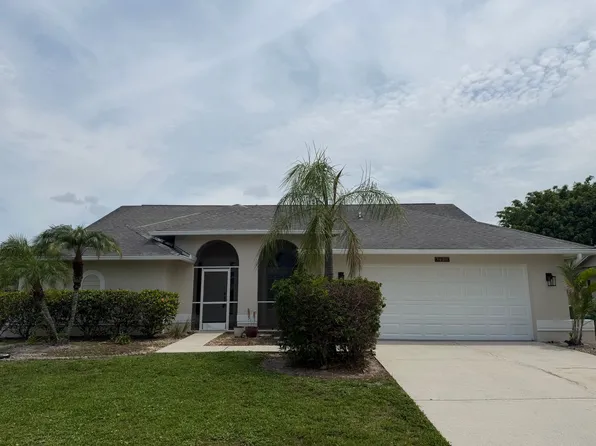 3425 Anton Ct, Naples, FL 34109