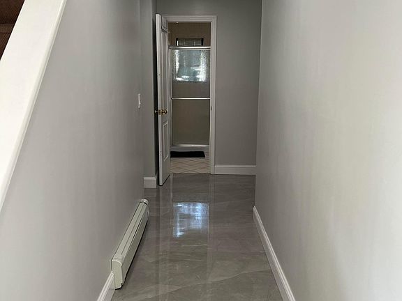 5th image of 1 Tamara Ct