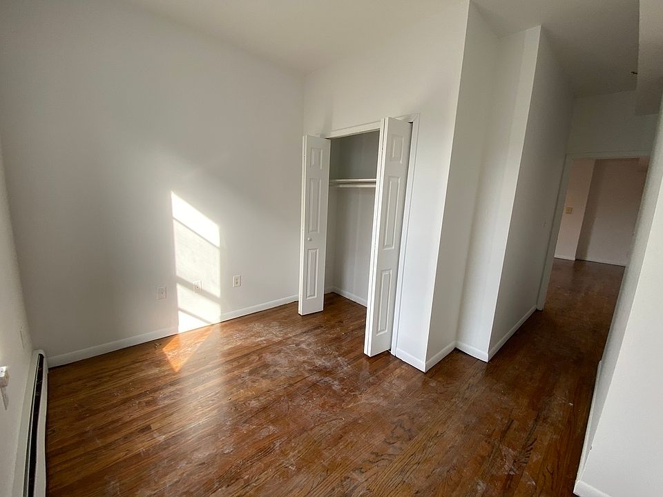 2nd image of 836 Flatbush Ave APT 10