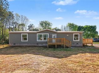 833 Berry Rd, Cedartown, GA 30125