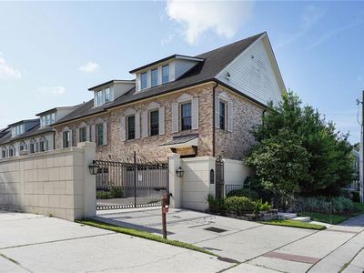 45 Lake Ave, Metairie, LA, 70005