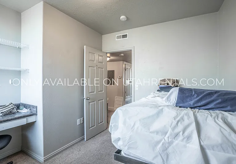 862 E 700 N #B1-2 — Photo 25