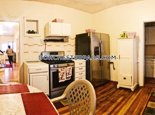 27 Bourneside St #2, Boston, MA 02124
