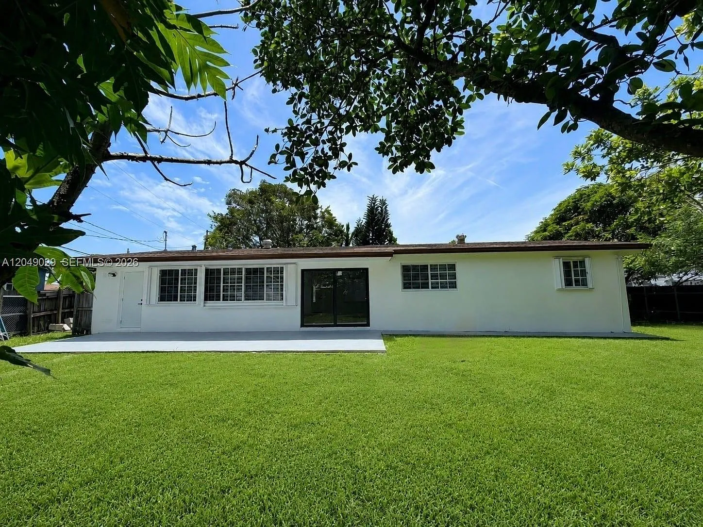 Bell Gardens — Photo 2