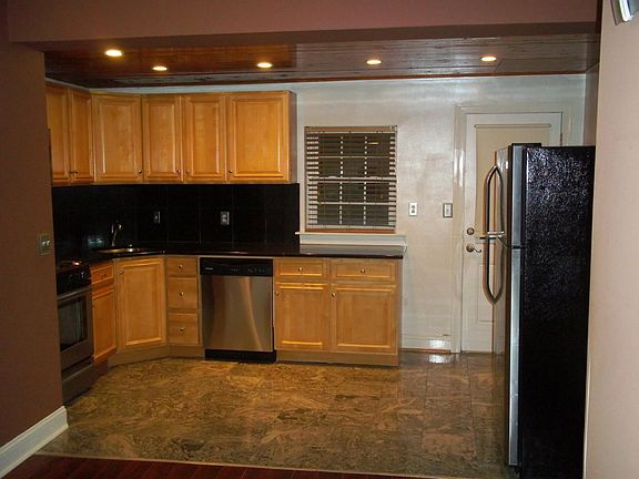 5th image of 1140 Cantrell St