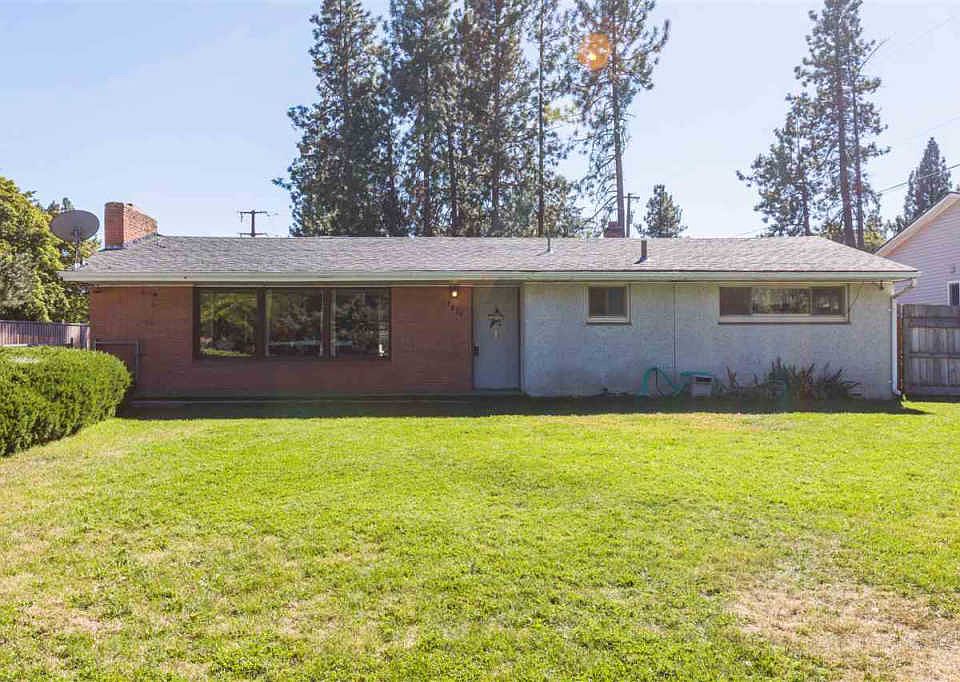 1st image of 5820 E Woodlawn Dr