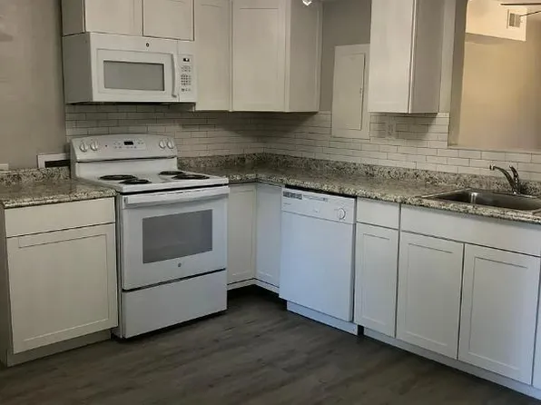 88 Angie Dr, McDonough, GA