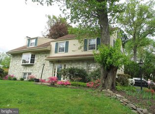 369 Brae Bourn Rd, Huntingdon Valley, PA 19006